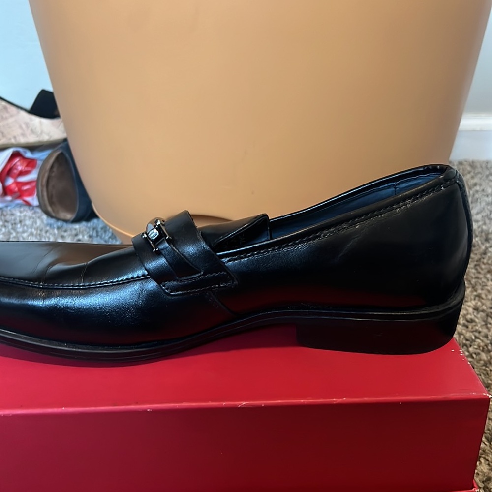 Closet CLEAROUT Loafer STEVE MADDEN dress loafers w silver accent - LIKE NEW 9.5 - Picture 5 of 9